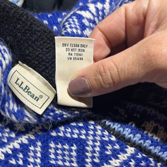 Vintage L.L. BEAN Sweater Nordic Snowflake Arctic Fair Isle Blue Sweater Medium - Picture 4 of 6